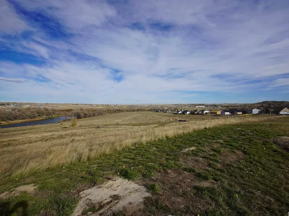 1102 Riverbend Dr, Douglas, WY 82633