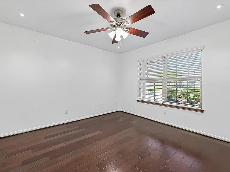 9322 Limestone Ranch Ln — Photo 35