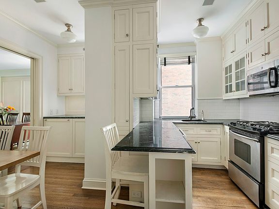 3rd image of 203 W 90th St APT 5H