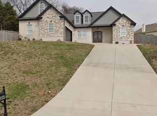 8026 Canter Ln, Powell, TN 37849