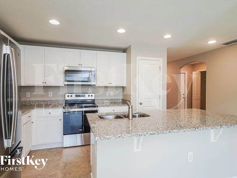 349 S Haven Ct — Photo 7