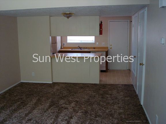 4th image of 518 N Locke Ave APT 2