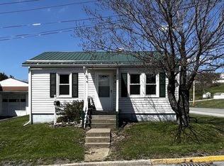 2065 Adams Ave, Tyrone, PA 16686