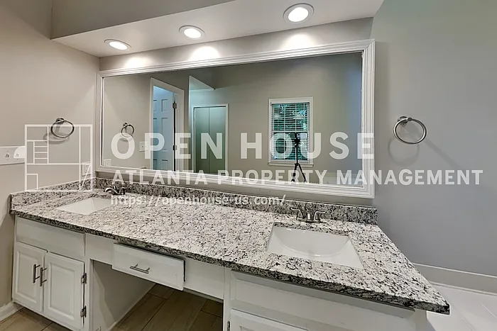 1302 Milstead Trce NE — Photo 13