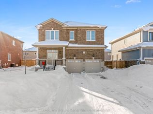 18 Emerald St, Wasaga Beach, ON L9Z 0K8