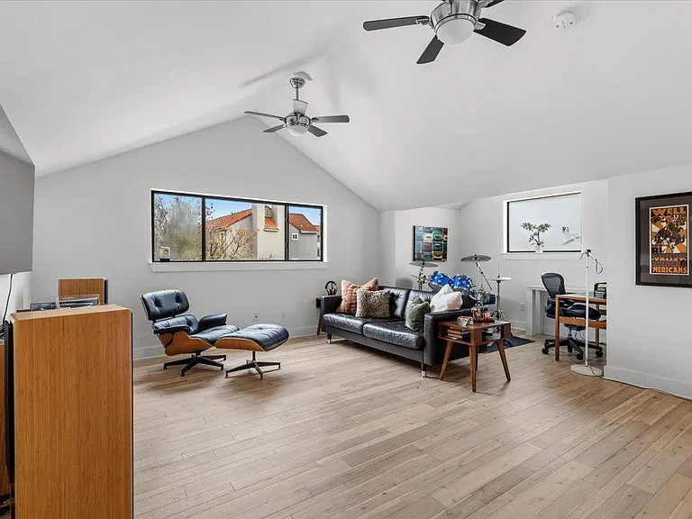 115 Havana St #A — Photo 3