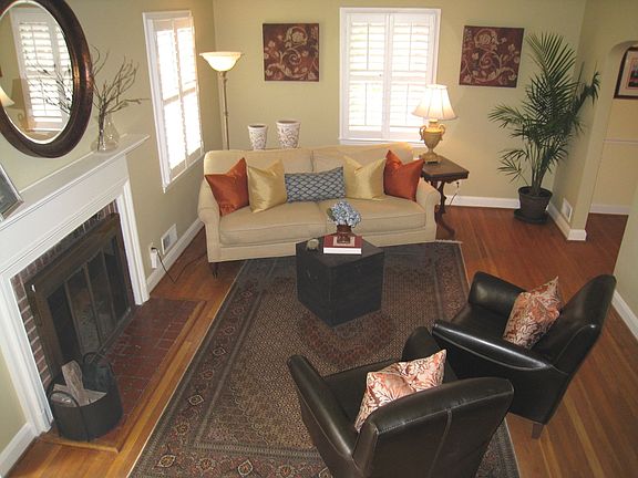 Living RM w/Fireplace