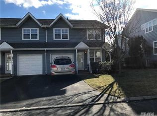 46 Sprucewood Blvd, Central Islip, NY 11722
