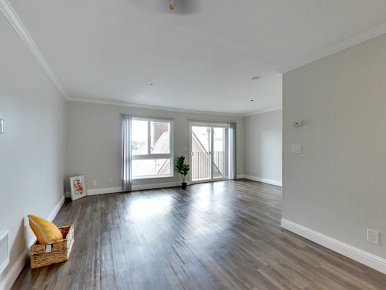 378 Van Buren - Renovated 2bed and 1bed units - Beautiful Building! — Photo 23