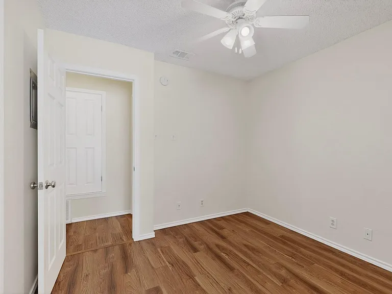 12800 Old San Antonio Rd #A — Photo 27