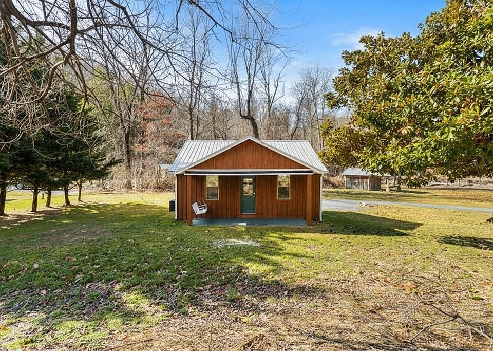 1st image of 338 Whistlestop Rd