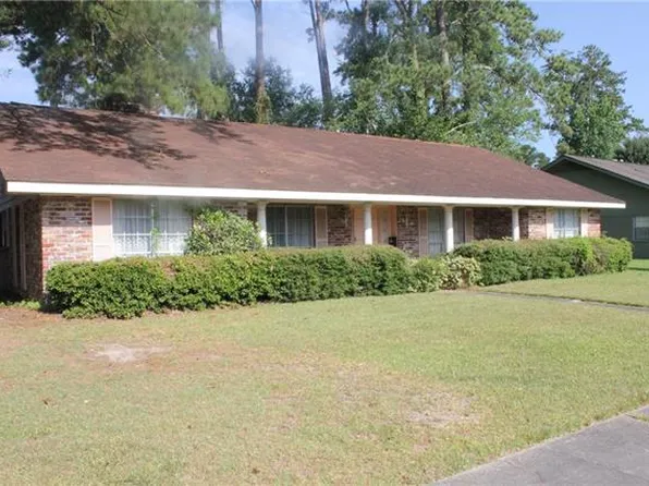 1507 University Dr, Hammond, LA 70401