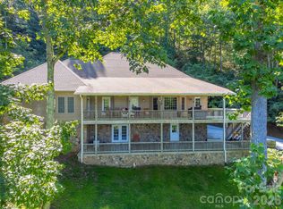 1838 Coman Rd, Franklin, NC 28734