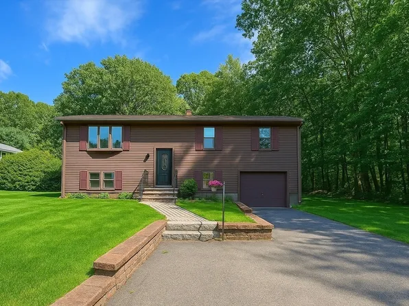 612 Dighton Ave, Taunton, MA 02780