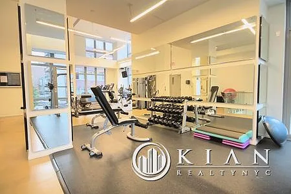 Rented by Kian Realty | media 35