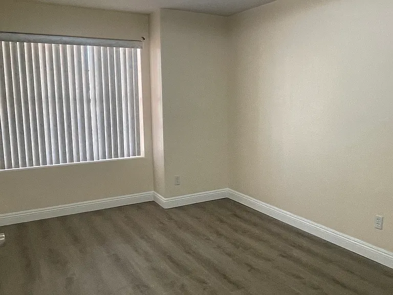 3527 Bronco Buster Ct — Photo 16