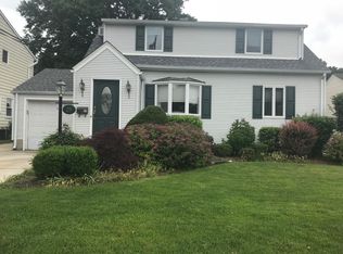 25 Ridgewood Rd, Clifton, NJ 07012