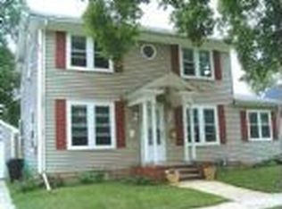 909 E Franklin St, Appleton, WI 54911