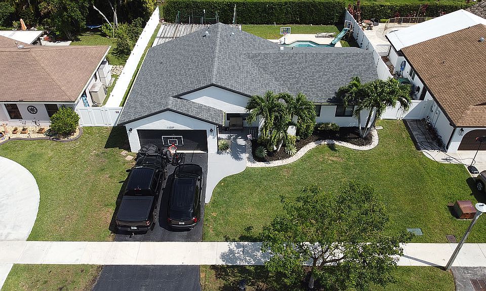 1st image of 11529 SW 51st St