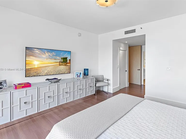 2122 Fisher Island Dr #2122 — Photo 29