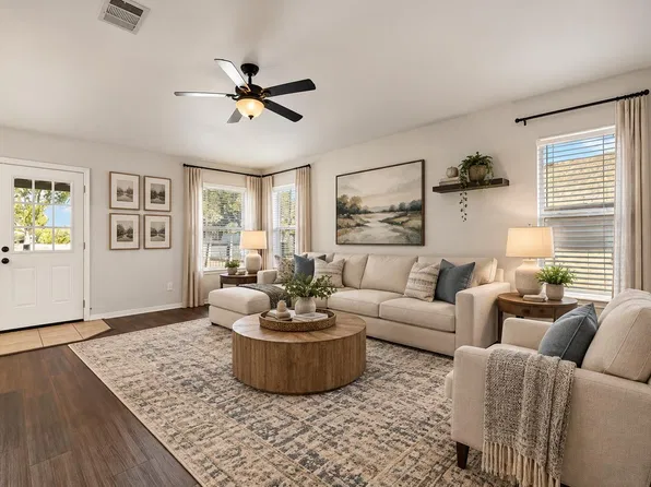 602 Creston St, Hutto, TX 78634