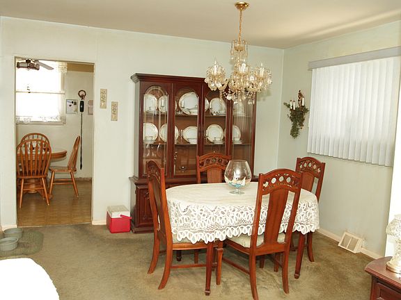 4th image of 11103 Kirby Dr