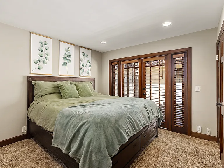 24322 Santa Clara Ave #4 — Photo 32