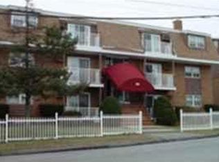 88 Beacon St APT 6, Lawrence, MA 01843