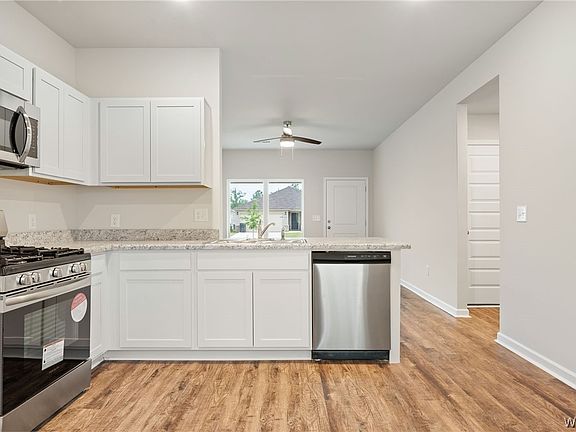 4th image of 13873 Sir Lancelot Dr