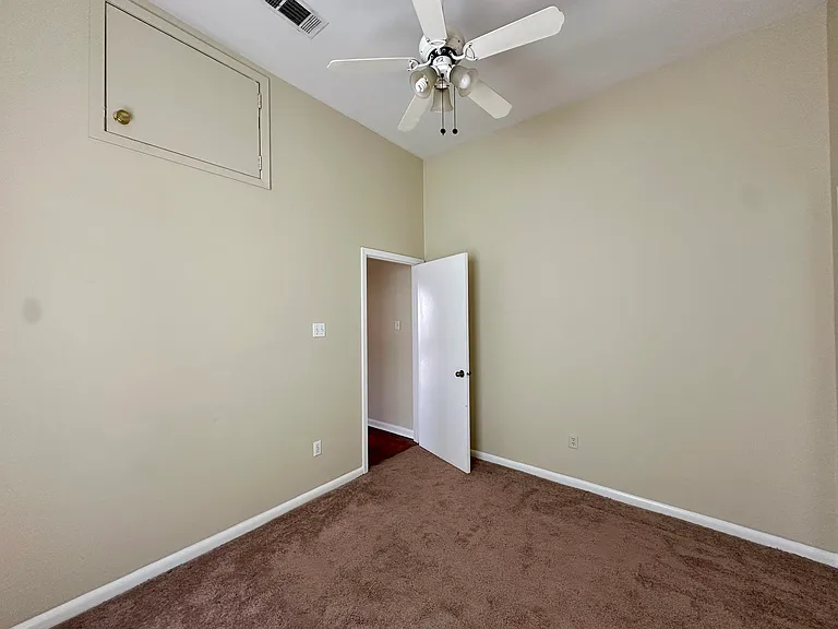7719 Zimpel St — Photo 11