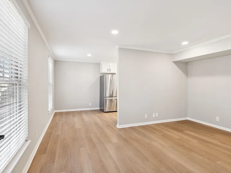 1011 Murfreesboro Rd #L9 — Photo 2