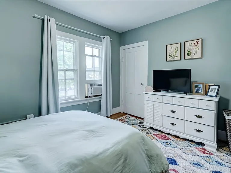 1226 Park Ave — Photo 16