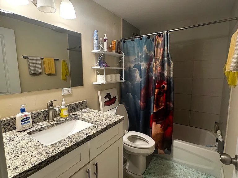 2619 N Southport Ave #1F — Photo 13