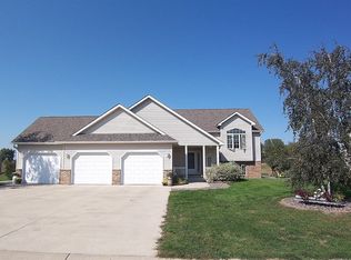 2102 Blake Ave, Lester Prairie, MN 55354