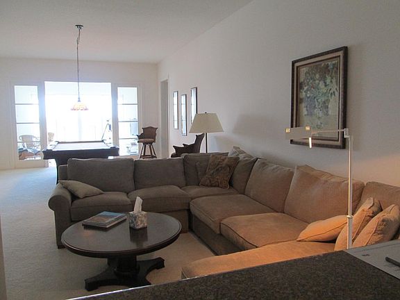 3rd image of 15 Harbour Isles Drive #W Ph03