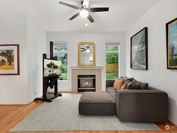4th image of 12051 SE 313th Place #1101
