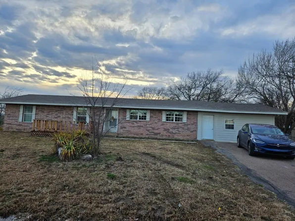 202 McElroy St, Southmayd, TX 76268