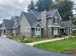 3718 Lake Grove Ave, Lake Oswego, OR 97035