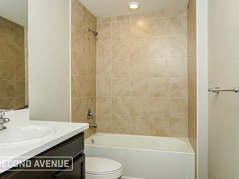 14134 Packard Ave — Photo 19