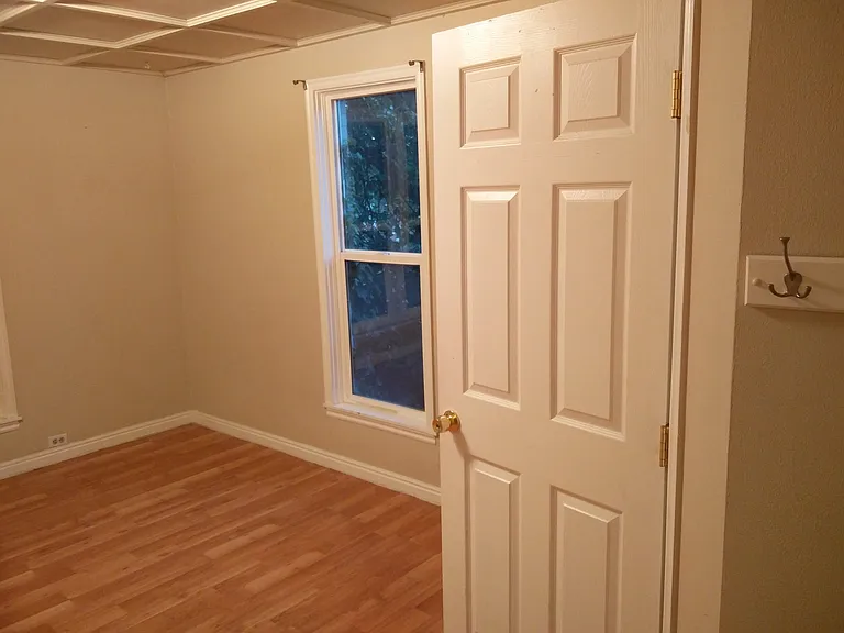 129 S McClelland St #1 — Photo 8