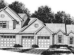2003 Commons Circle Dr, Batavia, OH 45103