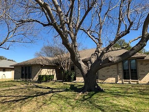 3rd image of 314 N Greenstone Ln