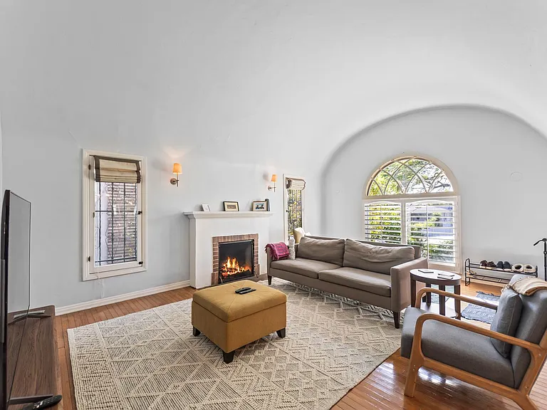 10342 Keswick Ave — Photo 24