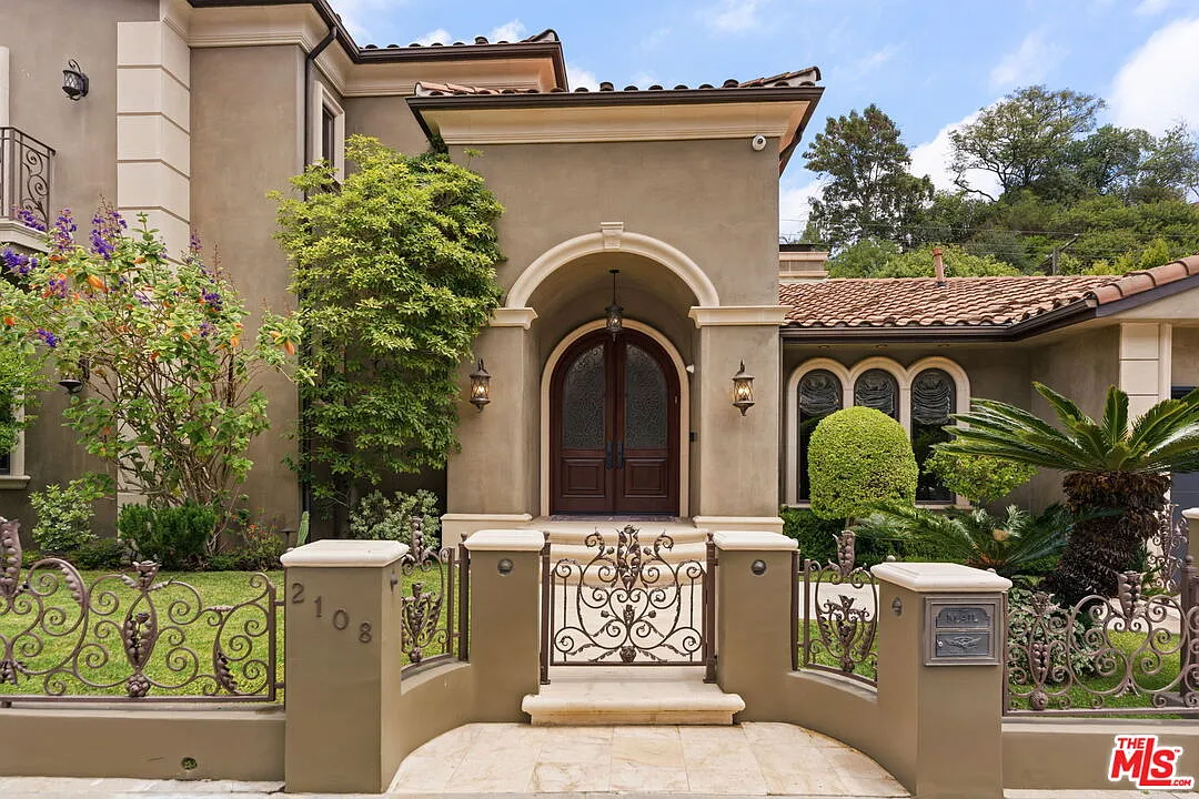 6 bed, 6.0 bath, 4853 sqft, $19,495 — Photo 1