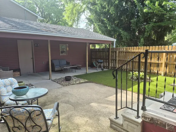 435 E Leach Ave, Des Moines, IA 50315