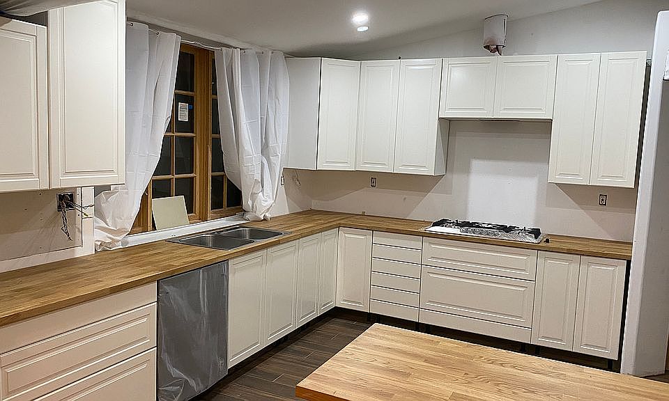 New kitchen cabinets 