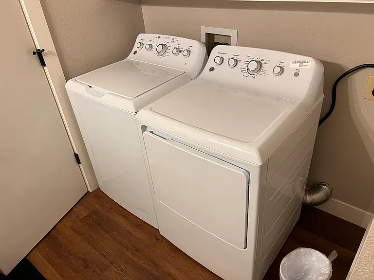 1815 Skyline Ct S — Photo 10
