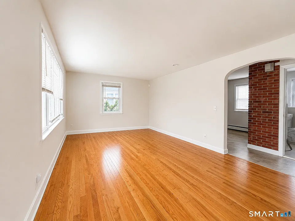 46 Myron Ave