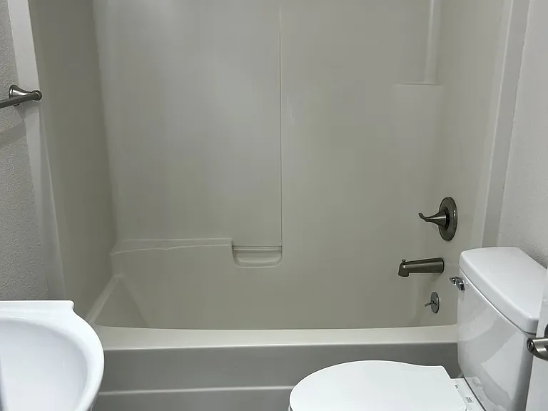 1208 S 43rd Ave — Photo 21