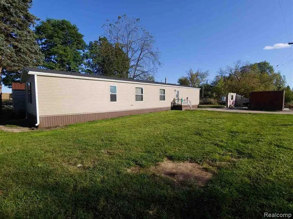 121 S Haskins Rd, Boon, MI 49618